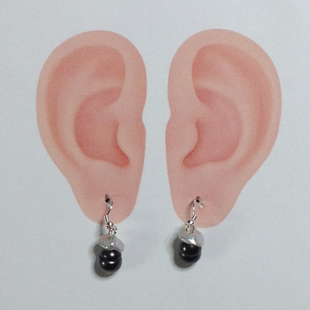 Silver Freshwater And Keishi Pearl Earring